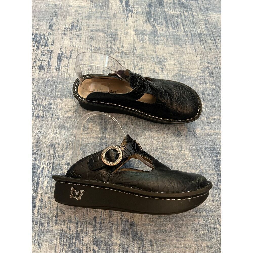 Alegria Classic Black Embossed Rose Clog (Style ALG-531) Size 37 / US Women 7.5